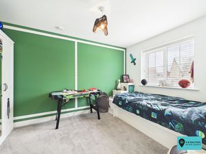 Bedroom- click for photo gallery